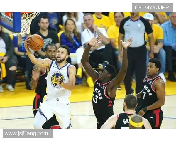 深圳网球队快攻战术分析及其对比赛结果的影响探讨 深圳网球队快攻战术分析及其对比赛结果的影响探讨